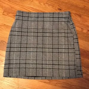 Plaid mini skirt